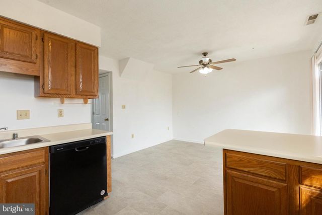 160 STADIUM CIR, Inwood, WV 25428