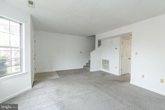 160 STADIUM CIR, Inwood, WV 25428