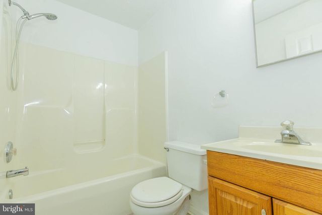 160 STADIUM CIR, Inwood, WV 25428