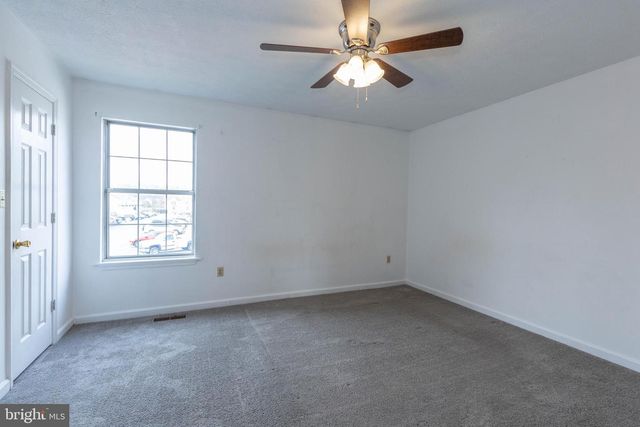 160 STADIUM CIR, Inwood, WV 25428