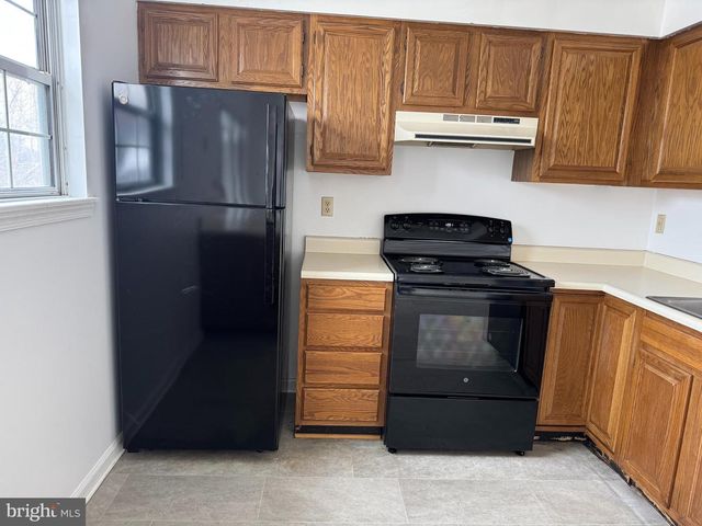 160 STADIUM CIR, Inwood, WV 25428