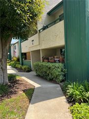 15209 Santa Gertrudes Avenue X211, La Mirada, CA 90638