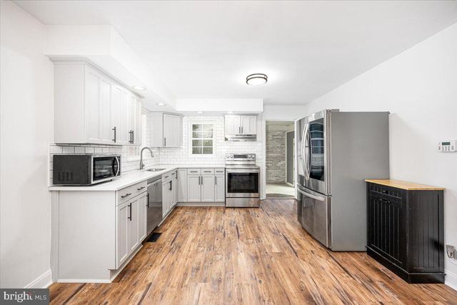 18436 WOODSIDE DR, Hagerstown, MD 21740