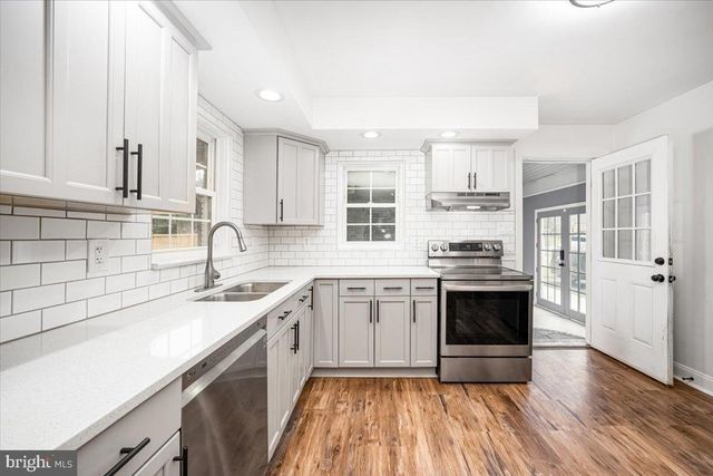 18436 WOODSIDE DR, Hagerstown, MD 21740