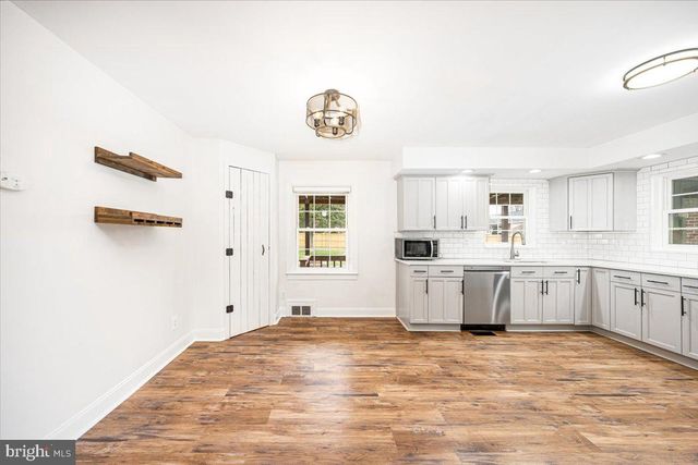 18436 WOODSIDE DR, Hagerstown, MD 21740