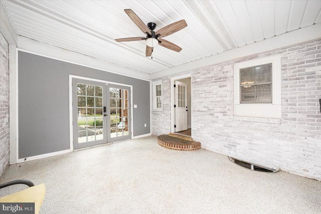 18436 WOODSIDE DR, Hagerstown, MD 21740