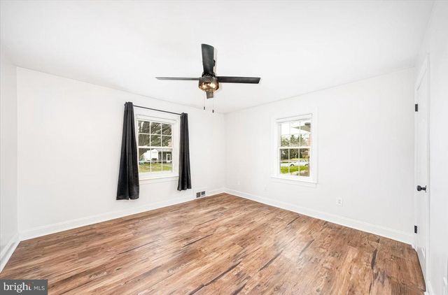 18436 WOODSIDE DR, Hagerstown, MD 21740