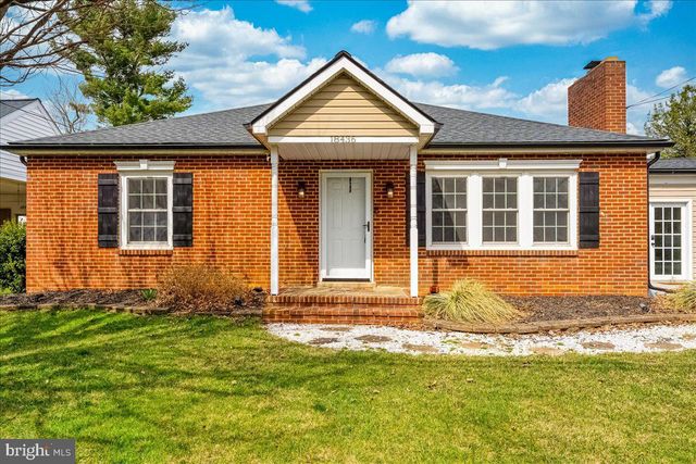 18436 WOODSIDE DR, Hagerstown, MD 21740