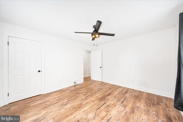 18436 WOODSIDE DR, Hagerstown, MD 21740