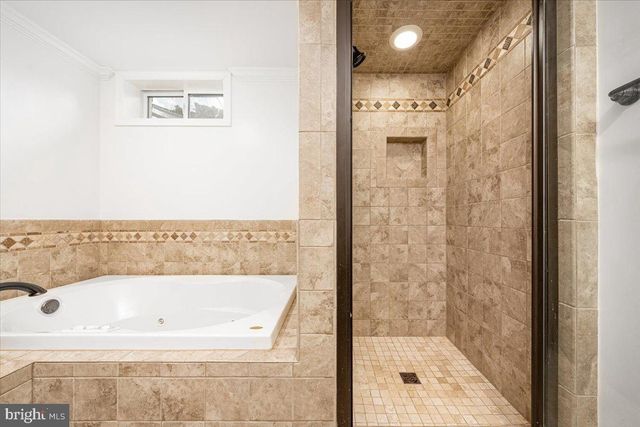 18436 WOODSIDE DR, Hagerstown, MD 21740