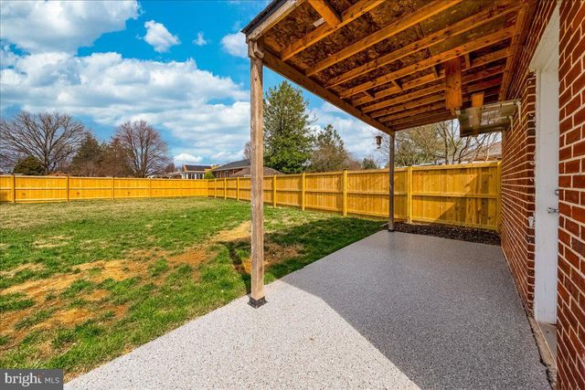 18436 WOODSIDE DR, Hagerstown, MD 21740