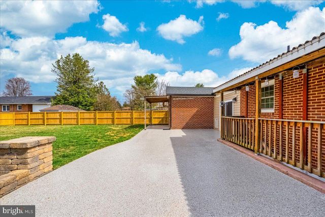 18436 WOODSIDE DR, Hagerstown, MD 21740