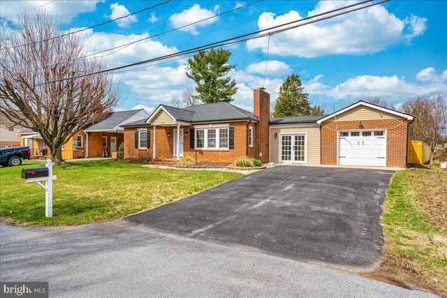 18436 WOODSIDE DR, Hagerstown, MD 21740