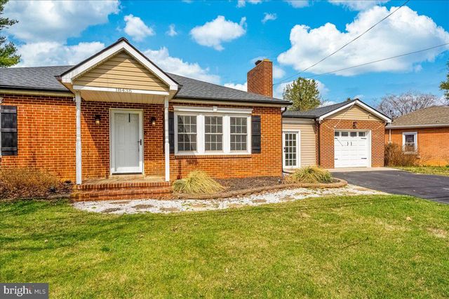 18436 WOODSIDE DR, Hagerstown, MD 21740