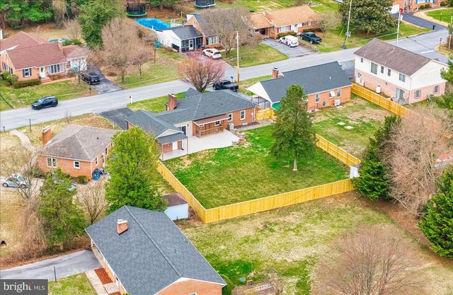 18436 WOODSIDE DR, Hagerstown, MD 21740