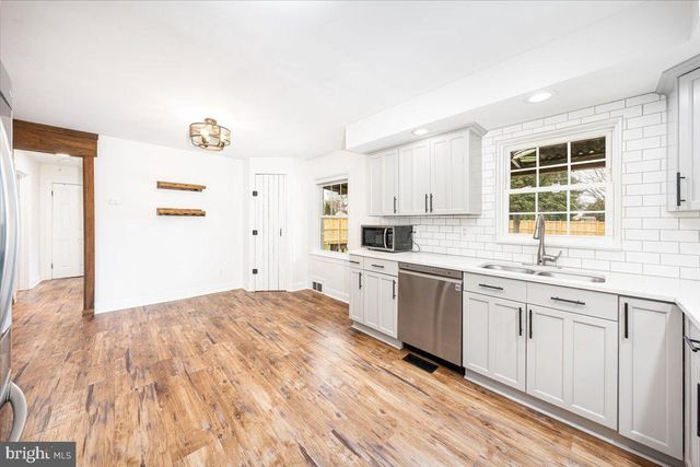 18436 WOODSIDE DR, Hagerstown, MD 21740