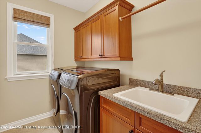 6031 Marietta Way, East Lansing, MI 48823