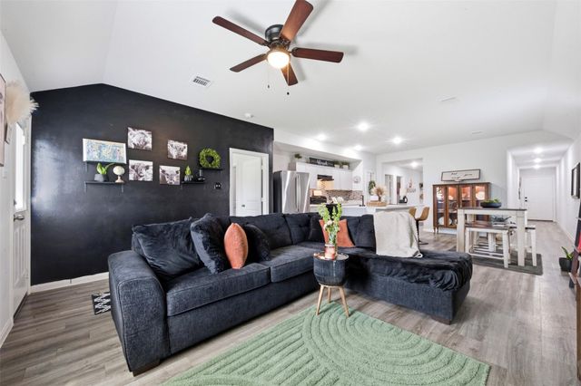 1523 22nd Street, Hempstead, TX 77445