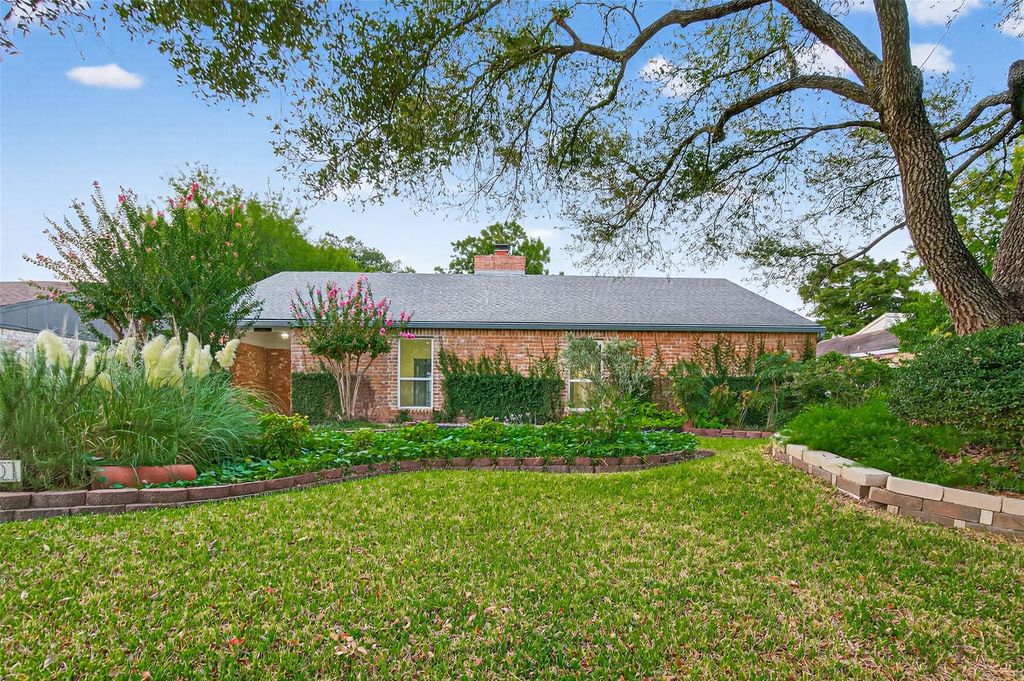 12210 Waldemar Drive, Houston, TX 77077
