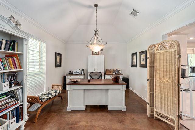 108 Forehand Drive, Trinidad, TX 75163