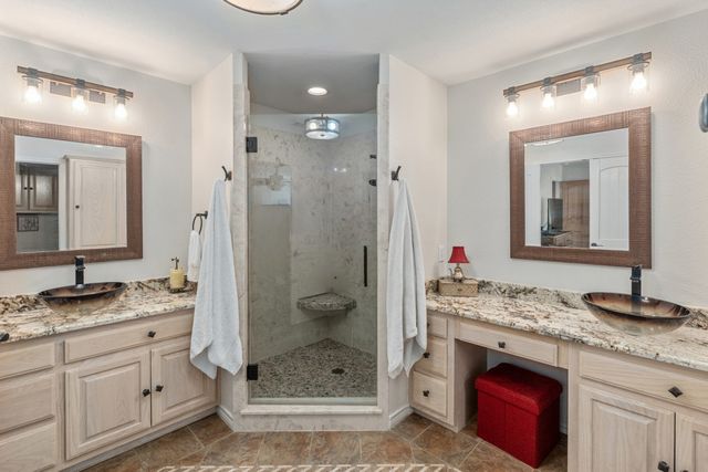 108 Forehand Drive, Trinidad, TX 75163