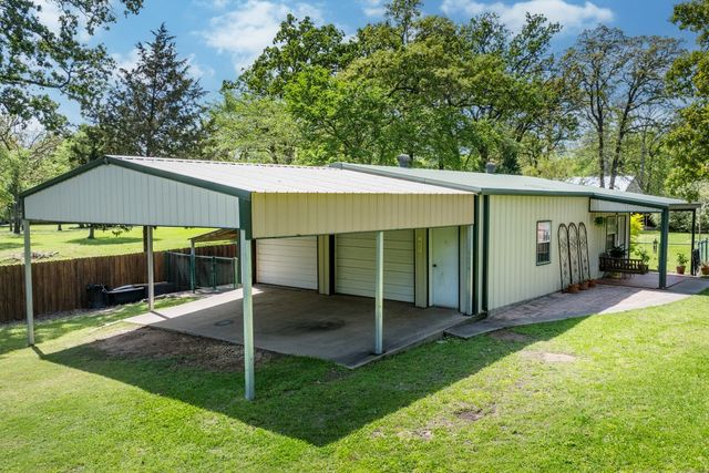 108 Forehand Drive, Trinidad, TX 75163