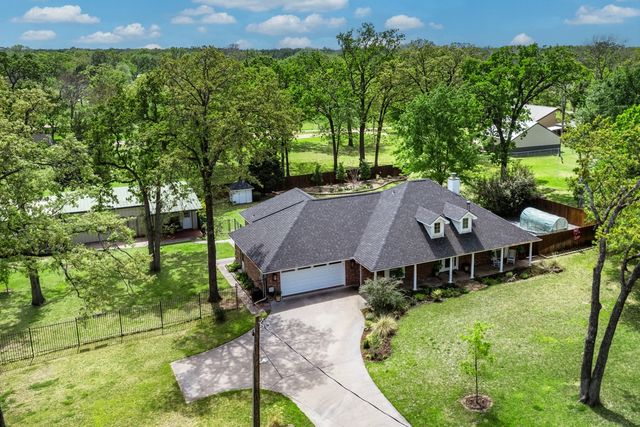 108 Forehand Drive, Trinidad, TX 75163