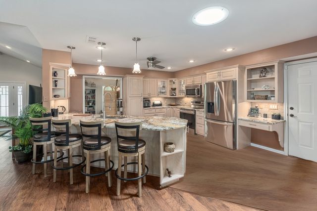 108 Forehand Drive, Trinidad, TX 75163