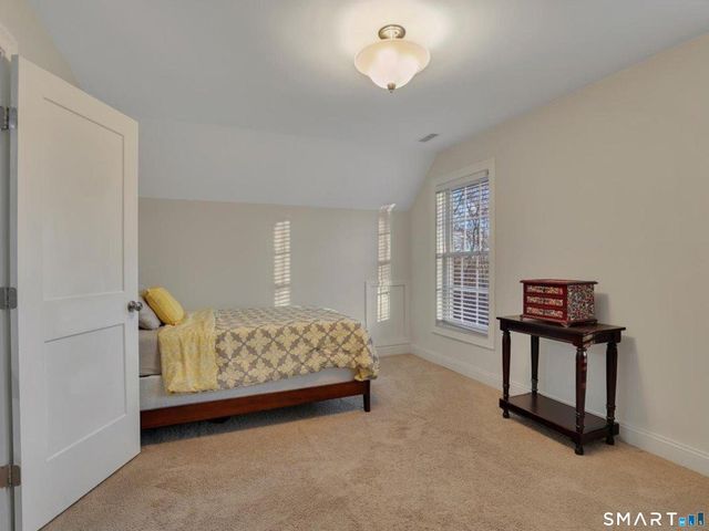 7 Jet Brook Road, Newtown, CT 06470