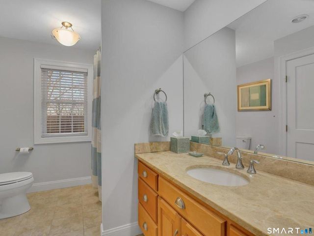 7 Jet Brook Road, Newtown, CT 06470