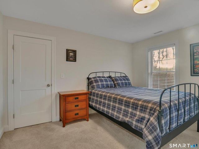 7 Jet Brook Road, Newtown, CT 06470