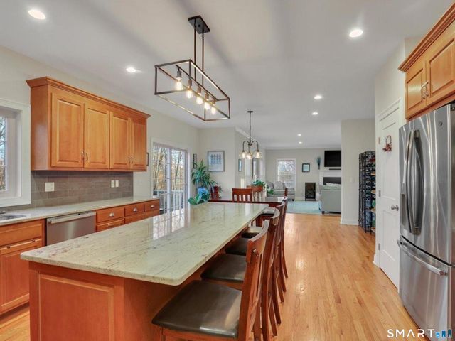 7 Jet Brook Road, Newtown, CT 06470