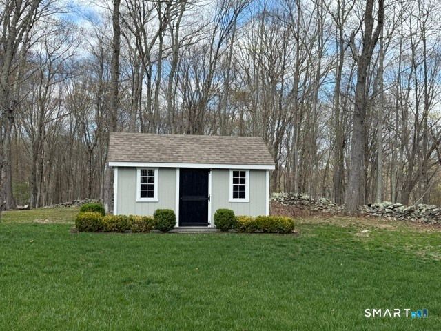 7 Jet Brook Road, Newtown, CT 06470