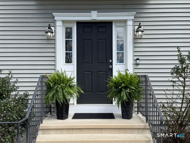 7 Jet Brook Road, Newtown, CT 06470