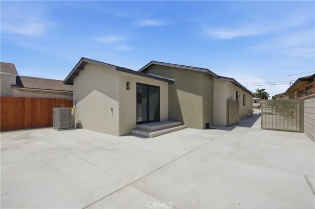1558 W 214th Street, Torrance, CA 90501