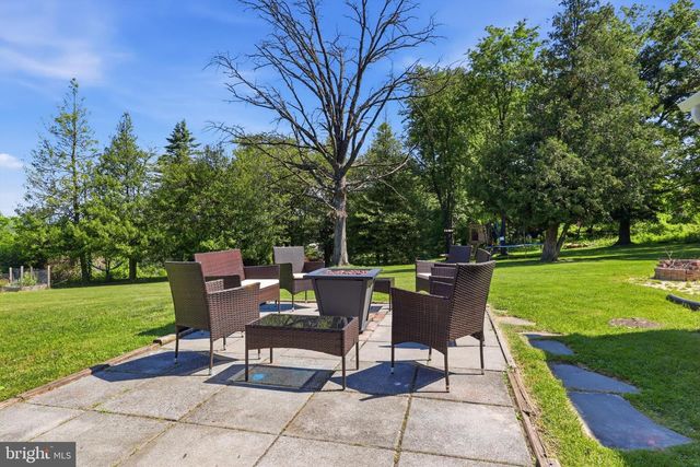 700 HARRISBURG PIKE, Dillsburg, PA 17019