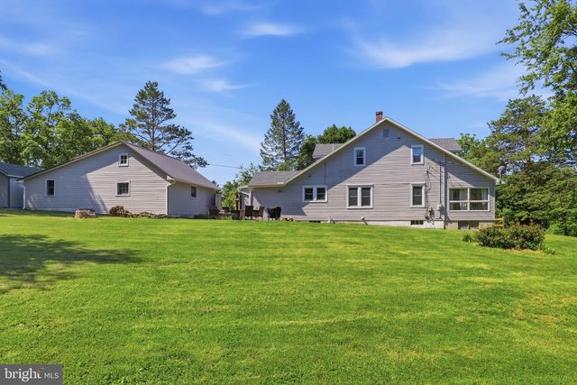 700 HARRISBURG PIKE, Dillsburg, PA 17019