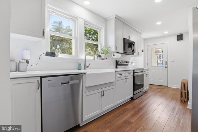 700 HARRISBURG PIKE, Dillsburg, PA 17019