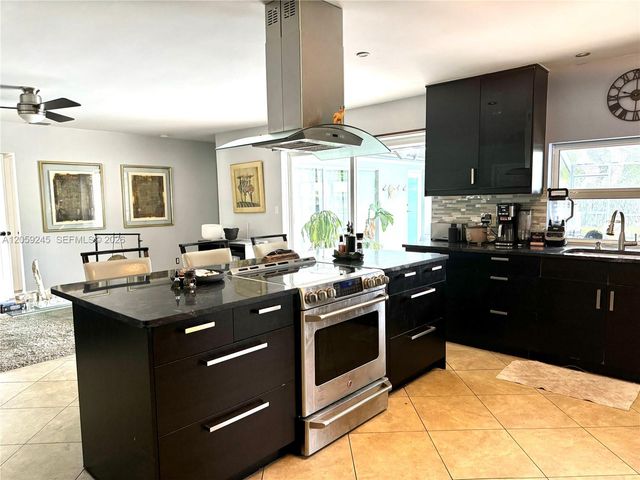 4116 Taft Street, Hollywood, FL 33021