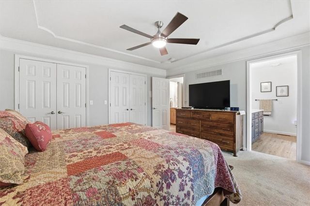 303 SW Albatross Court, Lee's Summit, MO 64082
