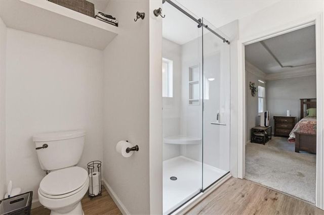 303 SW Albatross Court, Lee's Summit, MO 64082