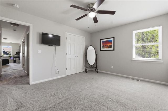 303 SW Albatross Court, Lee's Summit, MO 64082