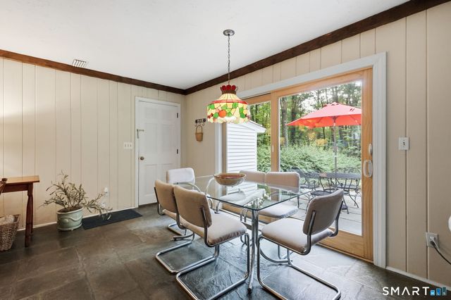 90 Stony Corners Circle, Avon, CT 06001