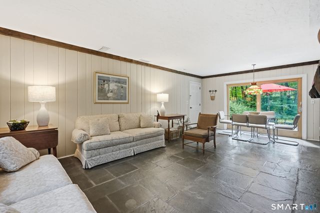 90 Stony Corners Circle, Avon, CT 06001