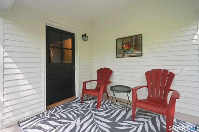 90 Stony Corners Circle, Avon, CT 06001