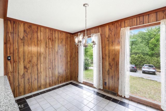 423 E Creekview Drive, Hampstead, NC 28443