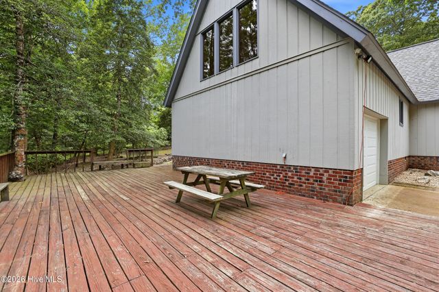 423 E Creekview Drive, Hampstead, NC 28443