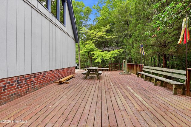 423 E Creekview Drive, Hampstead, NC 28443