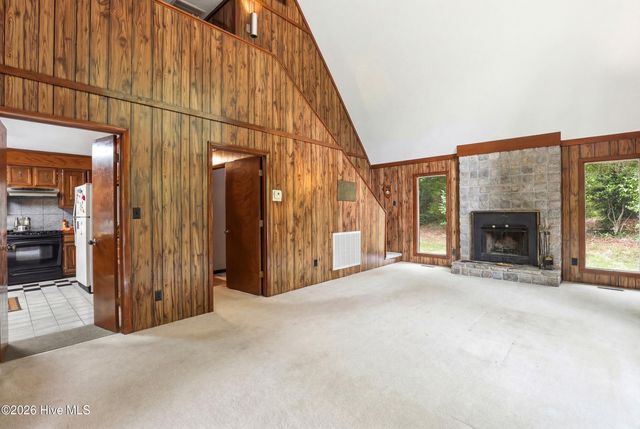 423 E Creekview Drive, Hampstead, NC 28443