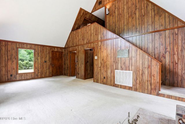 423 E Creekview Drive, Hampstead, NC 28443